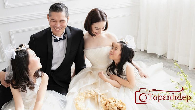 Ảnh gia đỉnh nhìn nhau tạo sự tương tác, tạo ra những khoảnh khắc đáng nhớ.