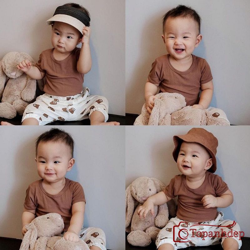 Biểu cảm cute của bé trai